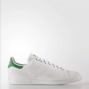 Adidas woman’s shoes NIB